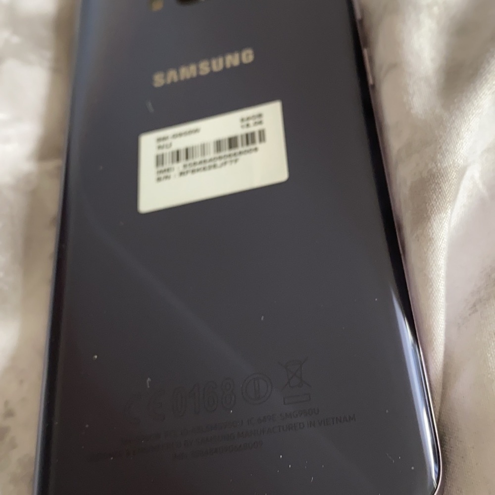 Samsung S8 - Picture 3 of 6